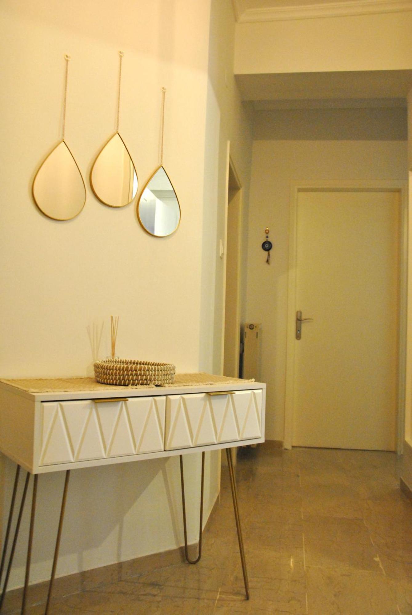 4 Seasons Breeze / Apartment Thessaloniki