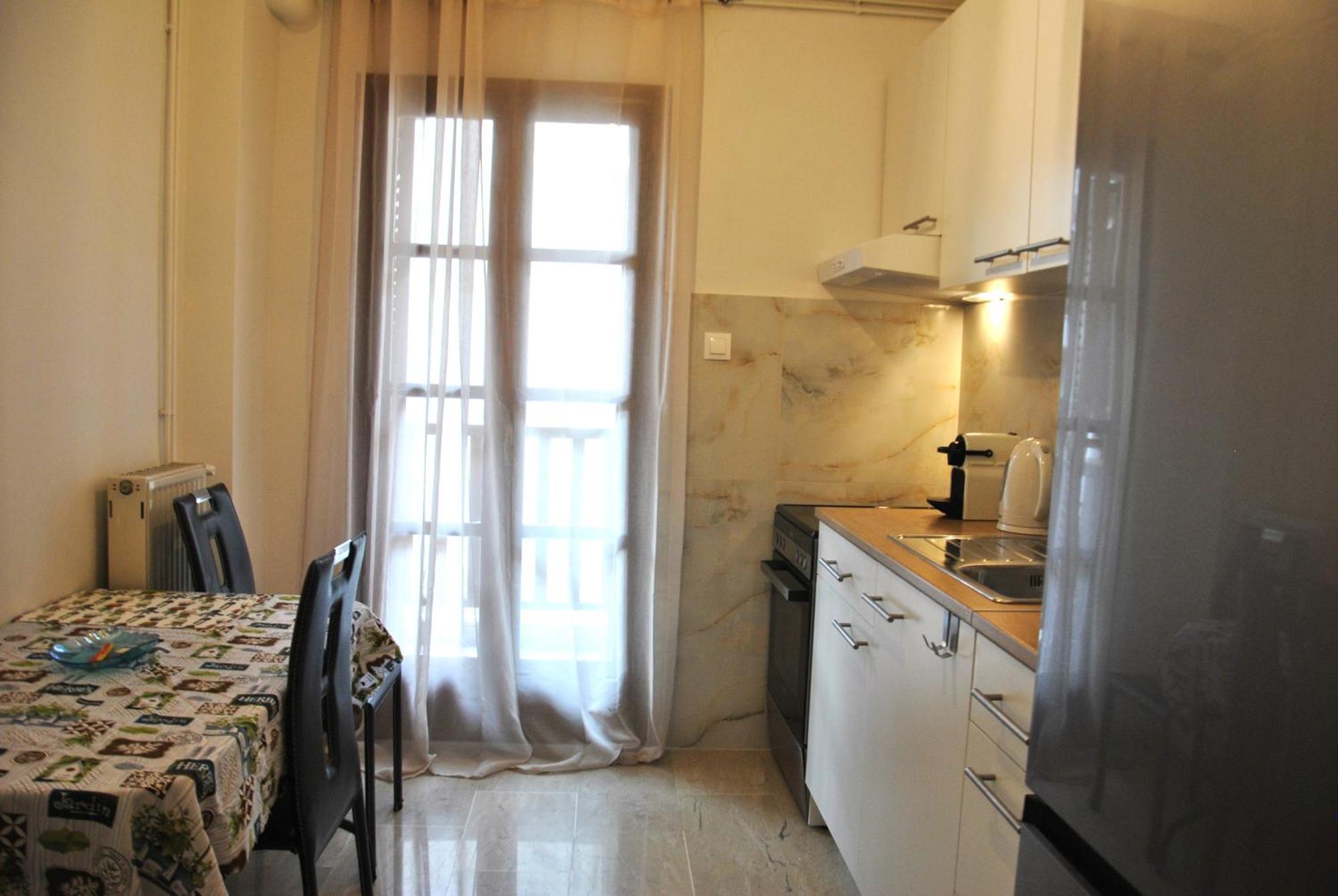 Apartment 4 Seasons Breeze / *